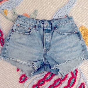 Levi’s 501 Denim Shorts, button fly, frayed hem size 26